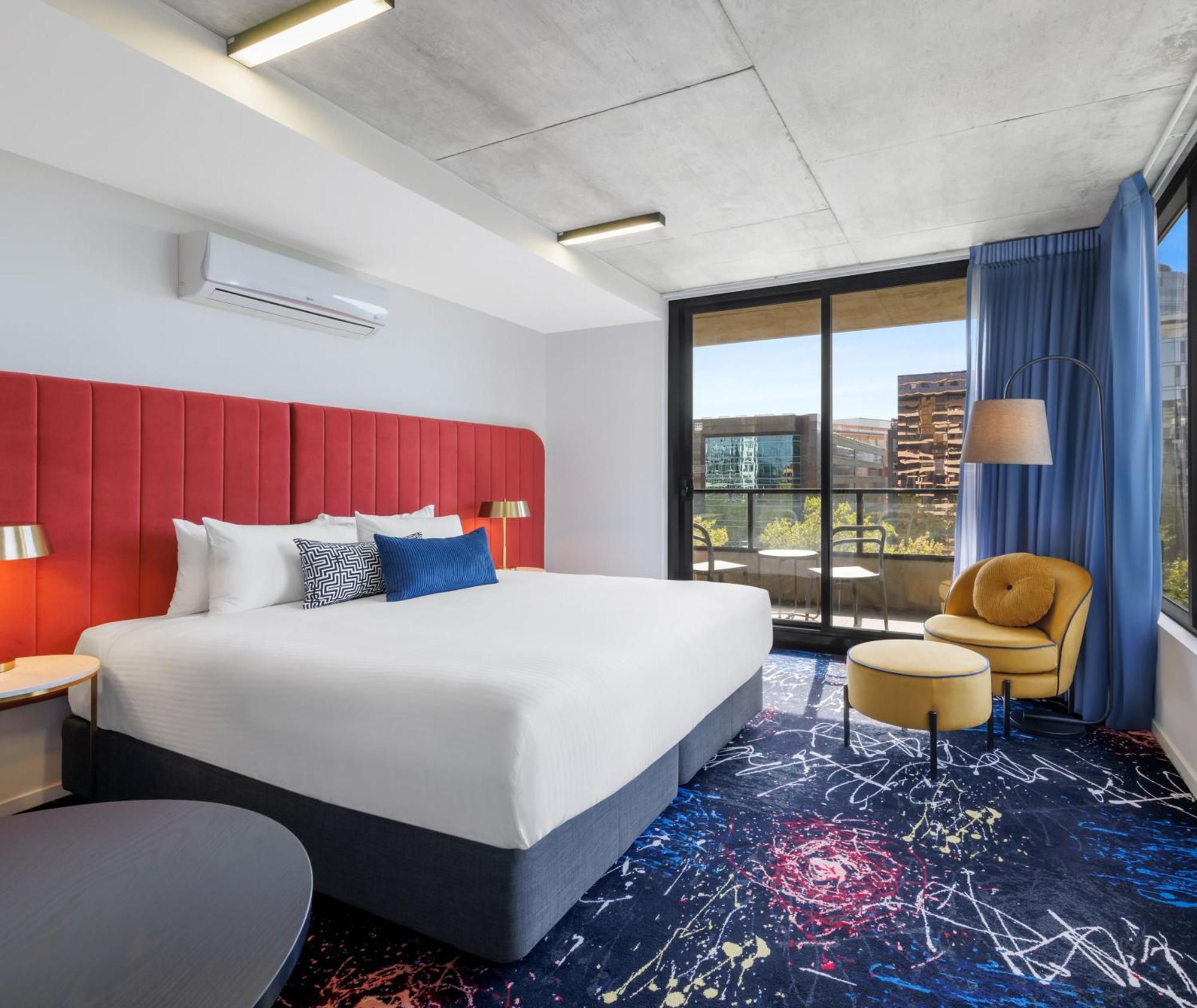 Oaks Melbourne St Kilda Road Hotel Exterior photo